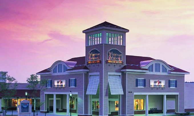 Foxboro House | 2 Units Close to Gillette Stadium, FREE Breakfast, Also Offers FREE Parking!
