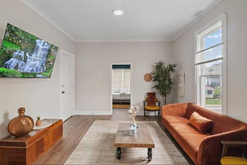 Herron Morton House | 2 Units Combined - Historic 5BR - 2 Living - 2 Kitchens