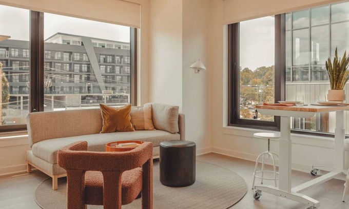 Old Fourth Ward Hotel | 2 Units | Modern Haven w/Kitchen, Pool & Fitness Access | Pet Friendly Stay
