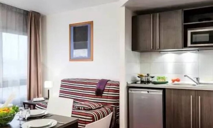 Quartier du Pont-de-Flandre Apartment | 2 Zimmer 4 Personen