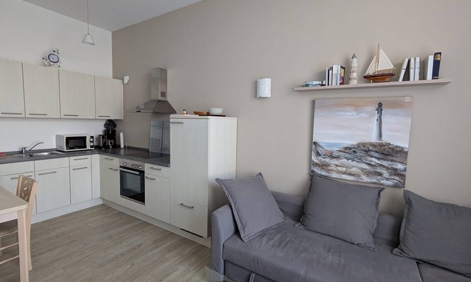 Stolpe Apartment | 2 Zimmerappartement, 40m" für 2-3 Personen, 1 Schlafzimmer mit Doppelbett, 1 Sch