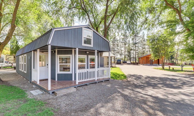 Columbia Falls Cottage | 20 Mi to Glacier Natl Park: Pet-friendly Cabin