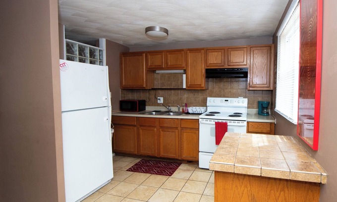 Acton House | 20 min. to Lucas Oil Stadium! Cozy 4 bdrs residence with 2 full baths & deckn
