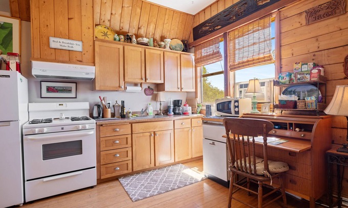 California Wine Country Other | 20% off NEW LISTING Bkngs. Estate Winery & Inn, hiking, pool, hot tub, sauna