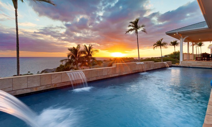Kamuela House | 20%+ Off Oct or Nov'25 - Breathtaking Ocean, Coast, 4 Volcano Views + Pool & Spa