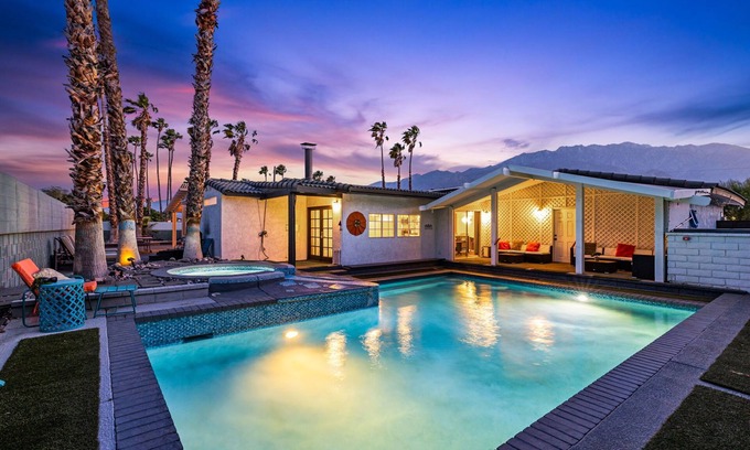 Racquet Club South House | 20% Off Sept Spacious Rooms W/Private Pool/Hot Tub