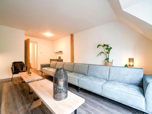 Noardburgum House | 20 pax Farmhouse in Noardbergum with hottub and pub, cleaning included