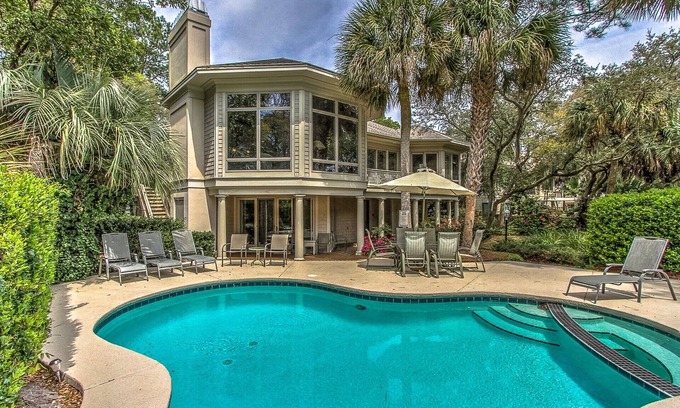 Oceanside House | 20 Sandhill Crane - Top of the Line 2nd Row Ocean Home in Sea Pines