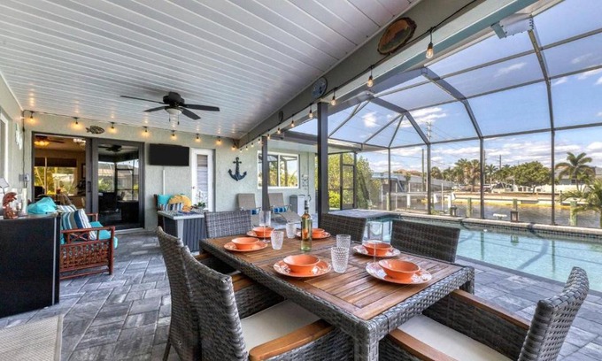 Punta Gorda House | 200 Belaire
