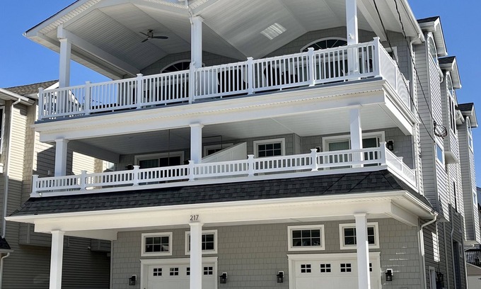 Townsend's Inlet House | 200 Block of 78th Street Townhouse