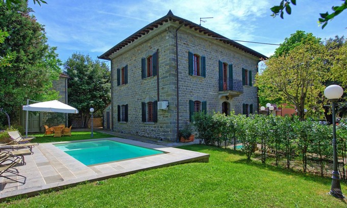 Camucia Villa | 200 m² Villa ∙ 5 bedrooms ∙ 9 guests