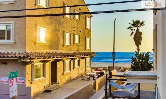 Mission Beach House | 200-Surf Stars Penthouse
