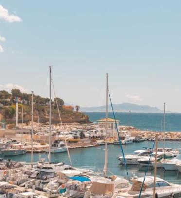 Carry-le-Rouet Apartment | 200m de la plage ,3mn du port à 50m du centre ville