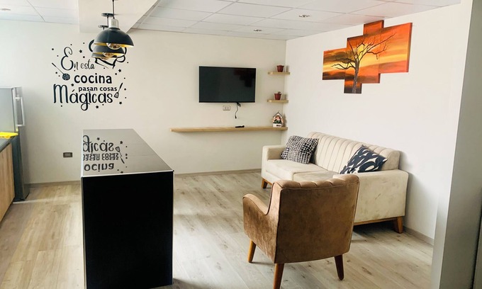 El Tambo Apartment | 201 Cuadruple Deluxe Cerca al Open Plaza