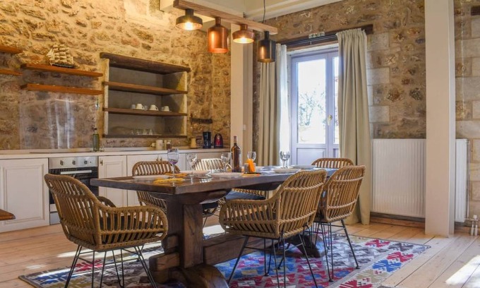 Dimitsana House | 201 m² House ∙ 2 bedrooms ∙ 7 guests