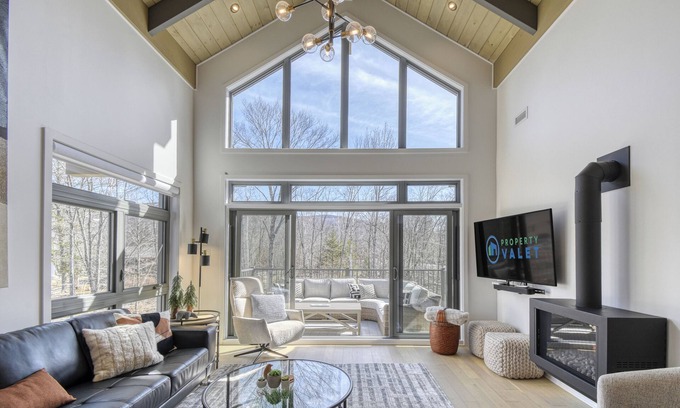 Mont-Tremblant Condo | 201 Verbier Building 14 - The Lookout