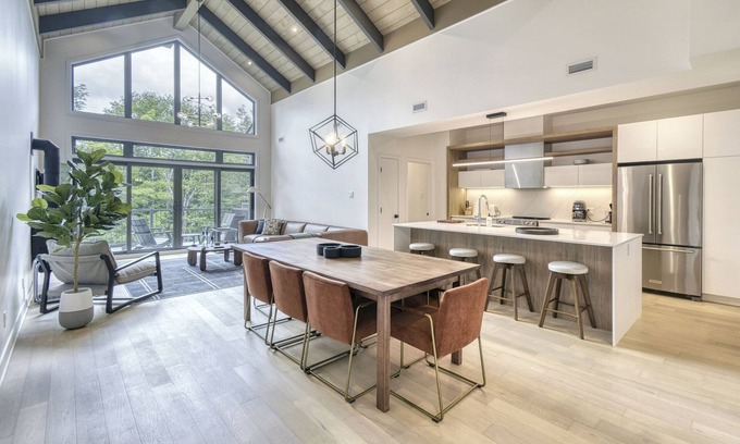 Mont-Tremblant Condo | 202 Verbier Building 13