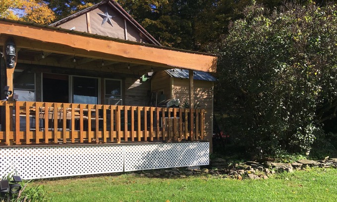 Cooperstown Cabin | 2023-24 Private attached cabin Cooperstown close, BallPark 5mins, Sorry no-pets.