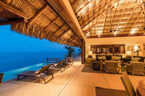 Santa Maria Huatulco Villa | 2024 - Villa Serena