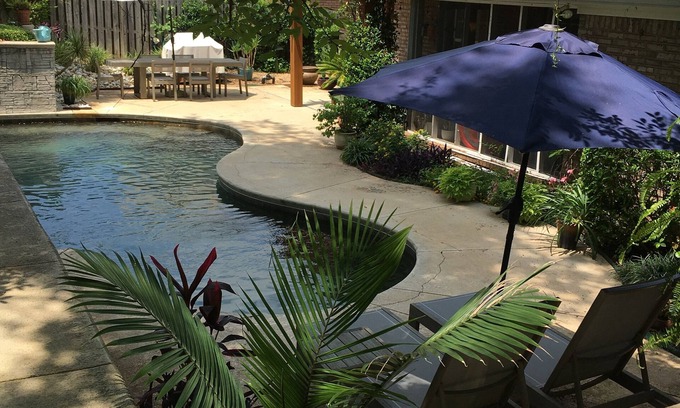 Augusta House | 2026 Masters Rental - 5 miles to Course, POOL for Entertaining @ Private Home