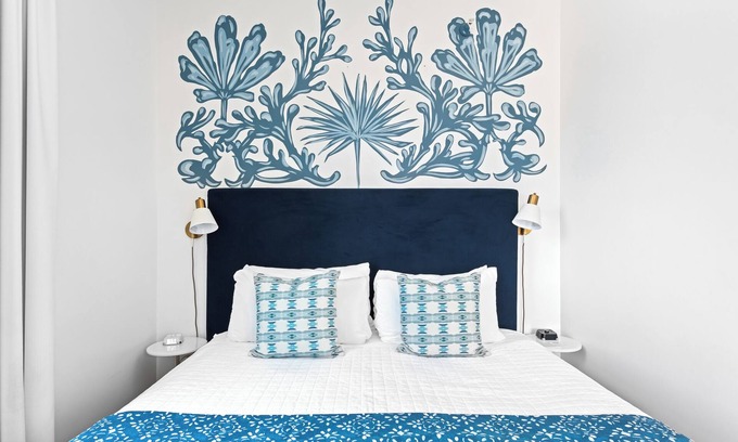 Rosemary Beach Hotel | 203 Rosemary Beach Inn - Includes Beach Chairs & Complimentary Breakfast + Access to 4 Pools