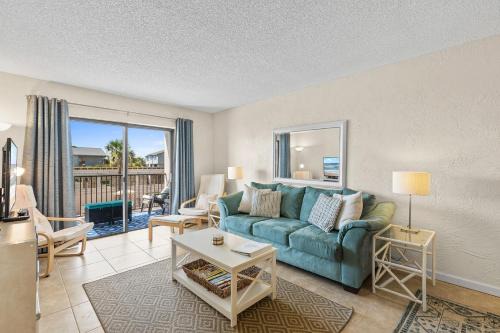 New Smyrna Beach Apartment | 208 - Poolside 2 BR Great Ocean View