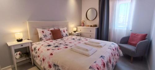 Areias de Sao Joao Apartment | 209 Modern Apartment in central Albufeira close to everything