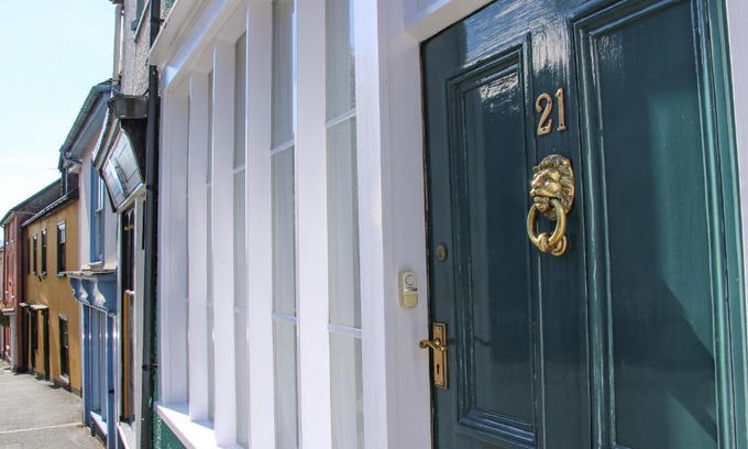 Bishops Castle House | 21 High Street
