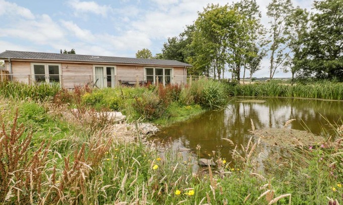 Looe House | 21 Meadow Retreat