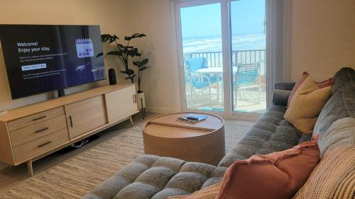 New Smyrna Beach Apartment | 211 - Brand new 1/1 stunning ocean view