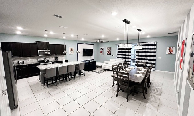 Davenport House | 2127LC: 10 Bedroom Home with pool, spa, and games loft!