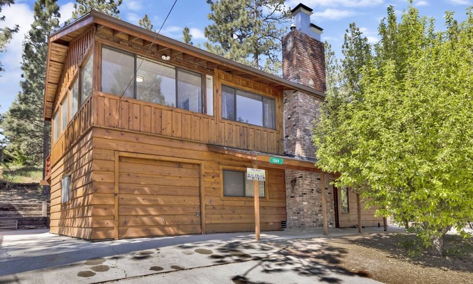Big Bear Cabin | 2160-the Malabear Cabin 4 Bedroom Home by RedAwning