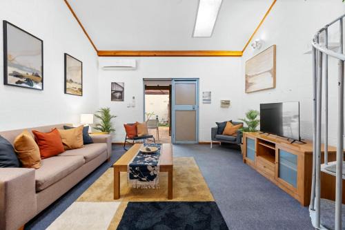 Cottesloe Apartment | 22 Cottesloe - 1bdr Beach - With Wifi