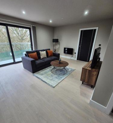 Sheldon Apartment | 22 Lux & Stylish 2 bed 2 bath Apart w balcony 11