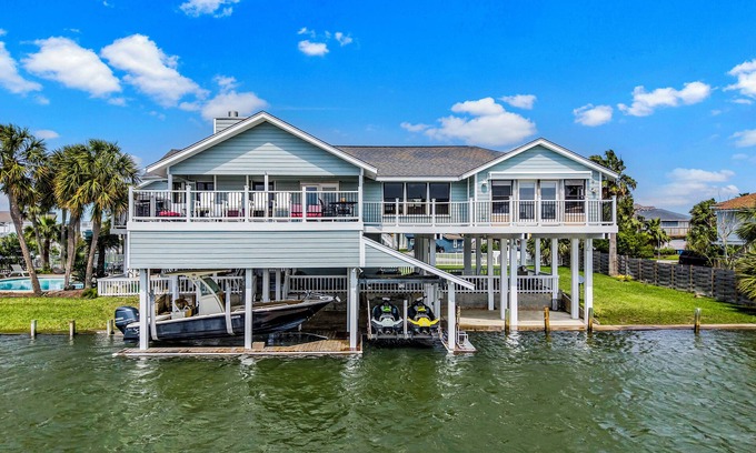 Galveston House | 22 Palms - Jamaica Beach