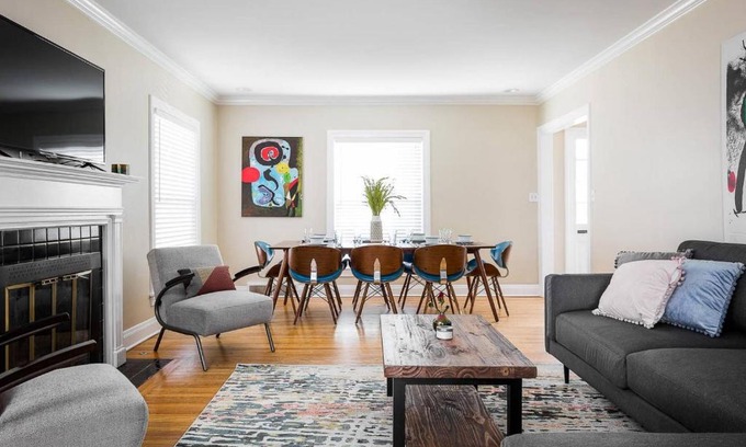 Wellington Bed & Breakfast | 2203 Brighton Drive, Louisville