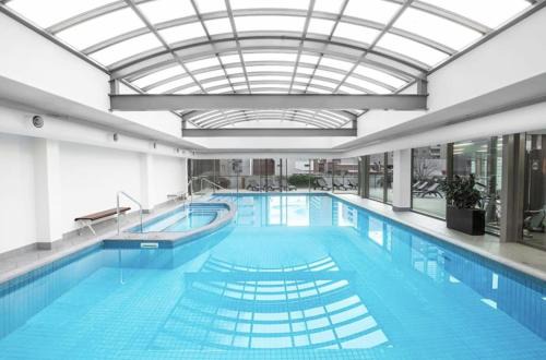 Chinatown Apartment | 222 Stay on Russell Perfect City Getaway