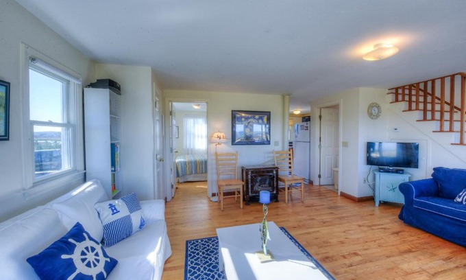 East Sandwich House | 225 G North Shore Blvd East Sandwich Cape Cod - Cape Shore G