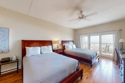 Fernandina Beach House | 225 Sandcastles - Hotel Side