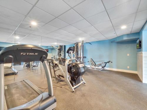 Charlevoix House | 229 Edgewater Inn