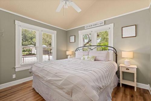 New Braunfels House | #23 The Rose Cottage at Garrison in Gruene
