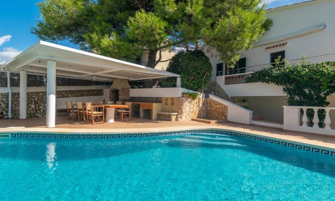 Es Canutells Villa | 231 m² Villa ∙ 5 bedrooms ∙ 10 guests