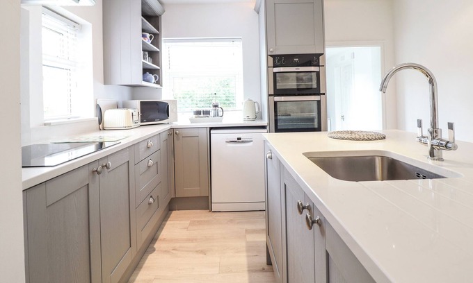Conwy Cottage | 24 Cadnant Park