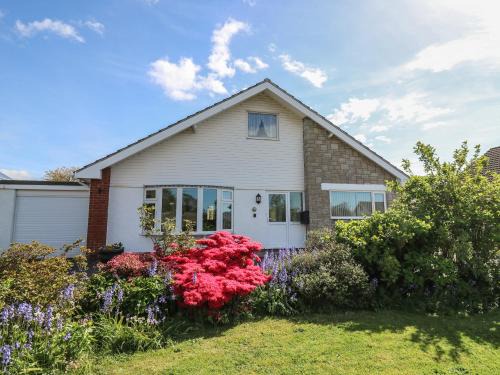 Bryn-crug House | 24 Dolithel