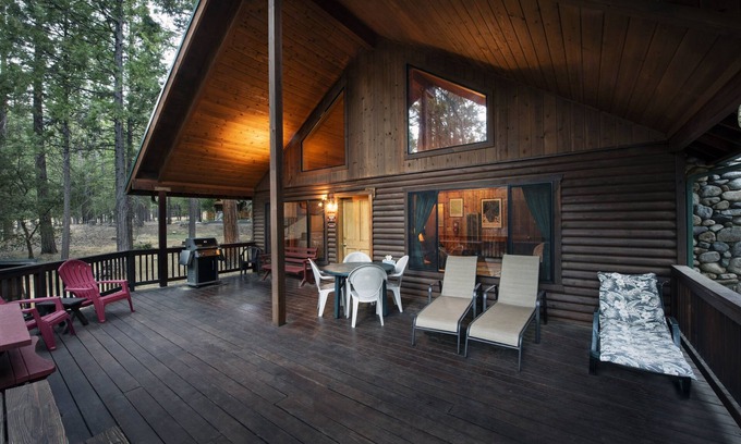 North Wawona Cabin | (24) Wawona Cabin at The Redwoods In Yosemite