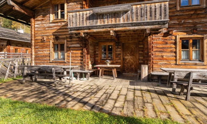 Untertauern Other | 240 m² Accommodation ∙ 8 bedrooms ∙ 17 guests