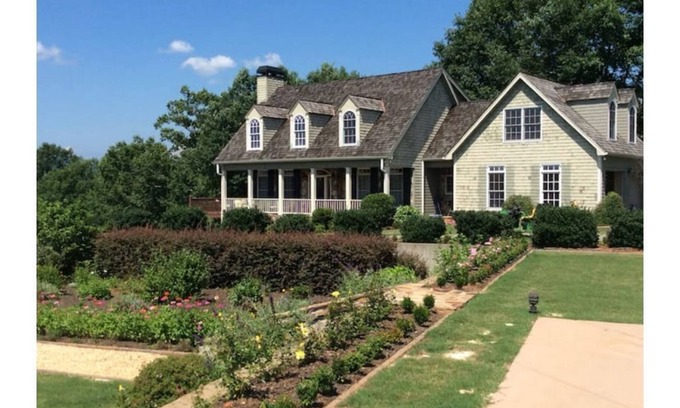 Dahlonega House | 25 acre home, farm animals & large running creek. 8 mls from downtown Dahlonega