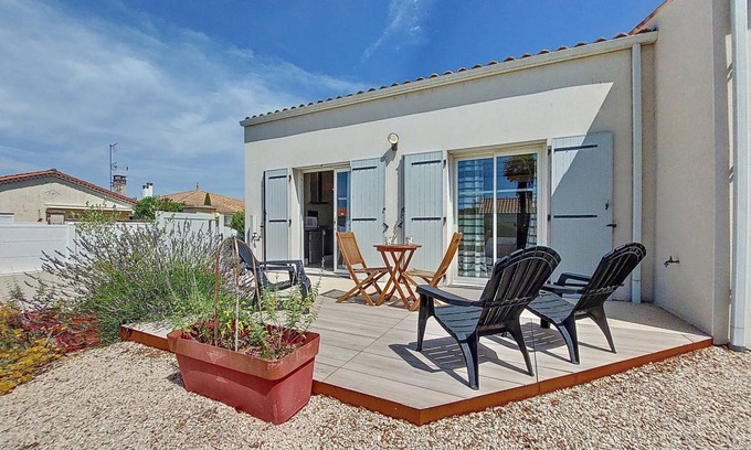 Saint-Palais-sur-Mer House | 25 m² House ∙ 1 bedroom ∙ 3 guests