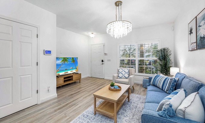 Sabal Harbour House | 25 Min Ana Maria Is. 30 Min Siesta Key Beach l, Heated Pool, Tennis, StylishHome