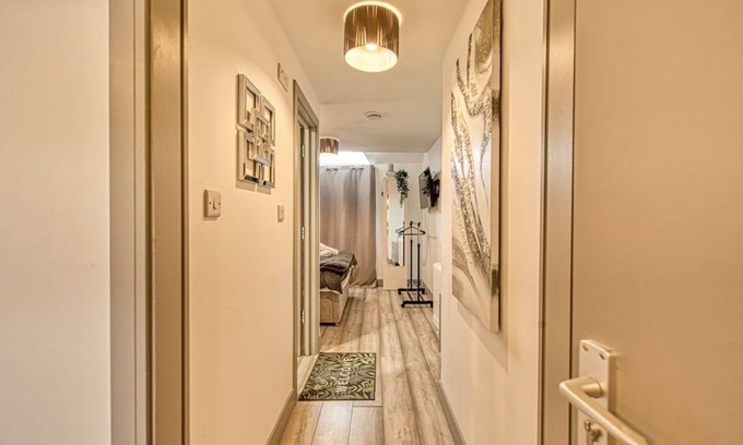 Marston Green Apartment | 25% off stays! 1bed|near airport